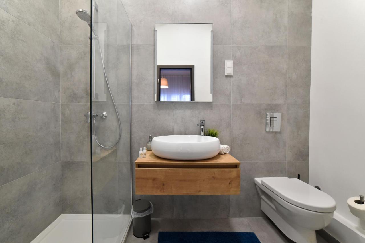 Zrinski Premium Suites & Rooms Zagreb Buitenkant foto