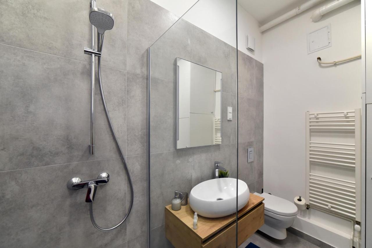 Zrinski Premium Suites & Rooms Zagreb Buitenkant foto